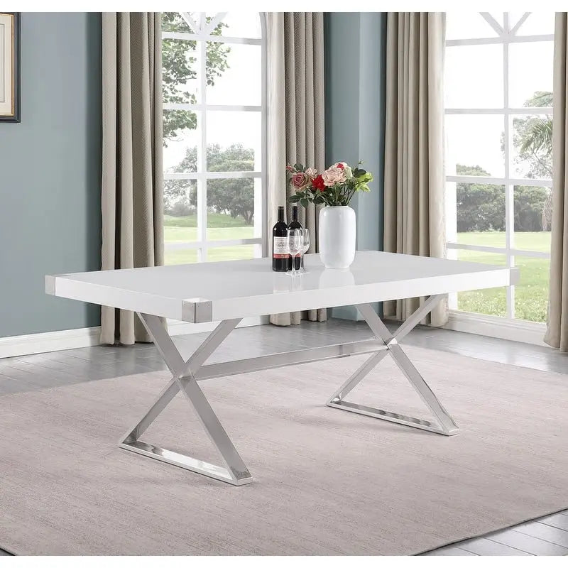 Table de salle à manger avec plateau en bois laqué blanc lisse