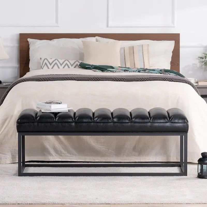 Banc capitonné avec piètement en métal moderne pour chambre ou entrée